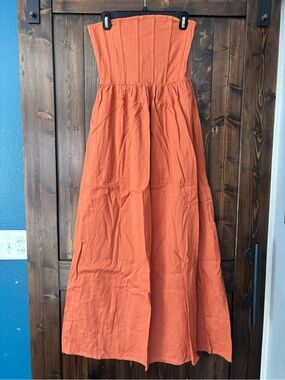 PrettyLittleThing Burnt Orange Strapless Maxi Dress